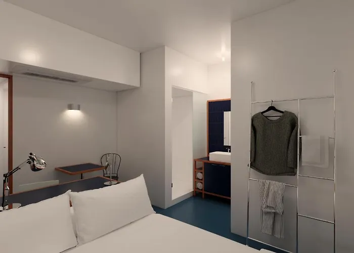 Small House Big Door Myeongdong 3* 首爾