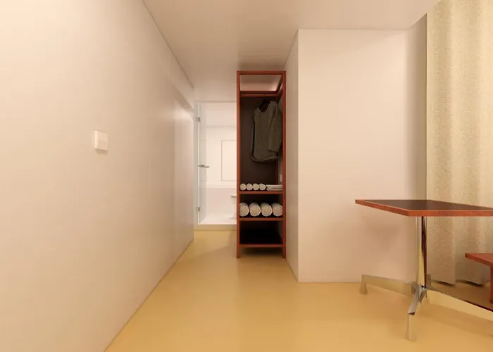 酒店 Small House Big Door Myeongdong 3*