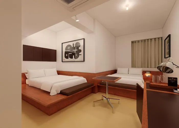 Small House Big Door Myeongdong 酒店 3*